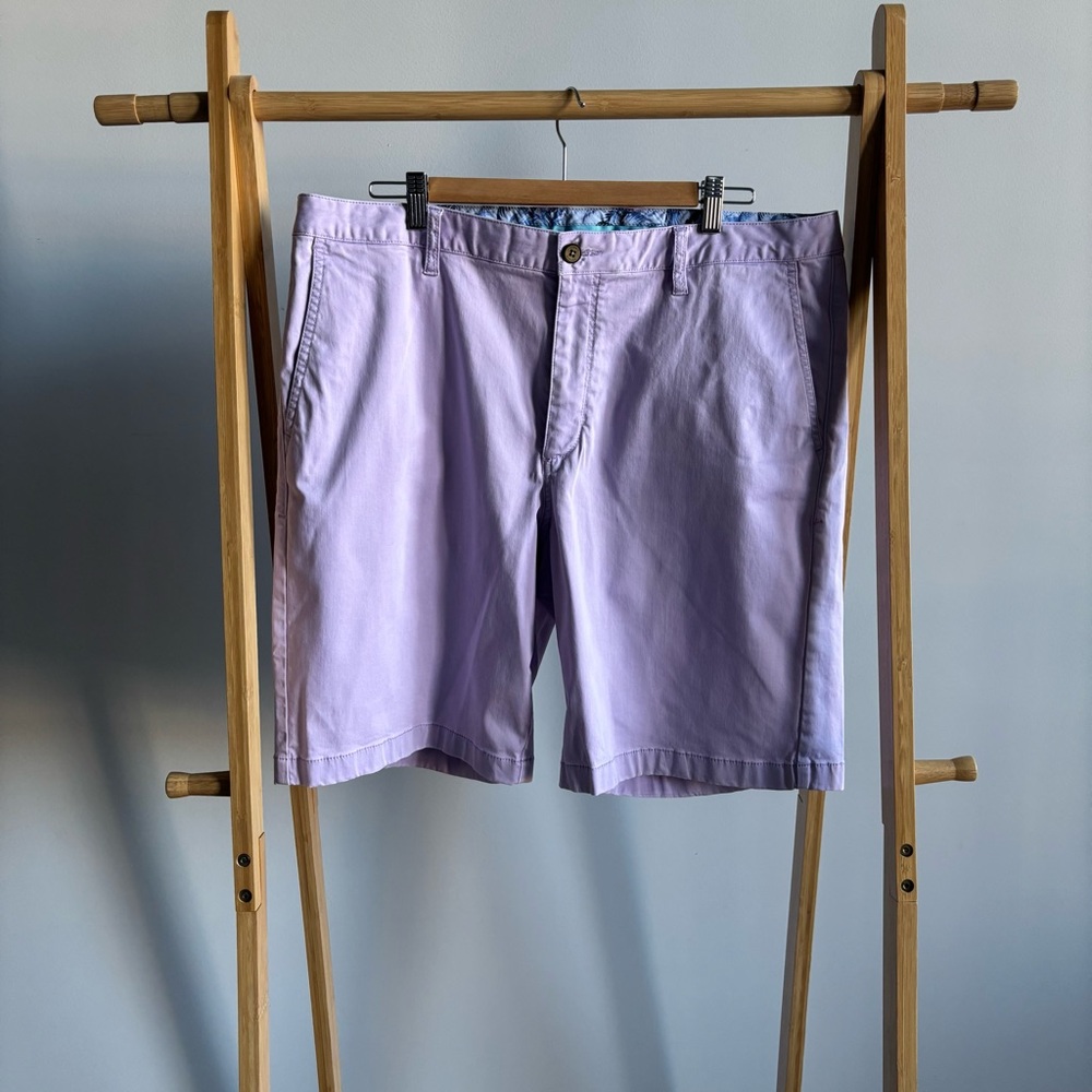 Tommy Bahama Men's Lavender Shorts